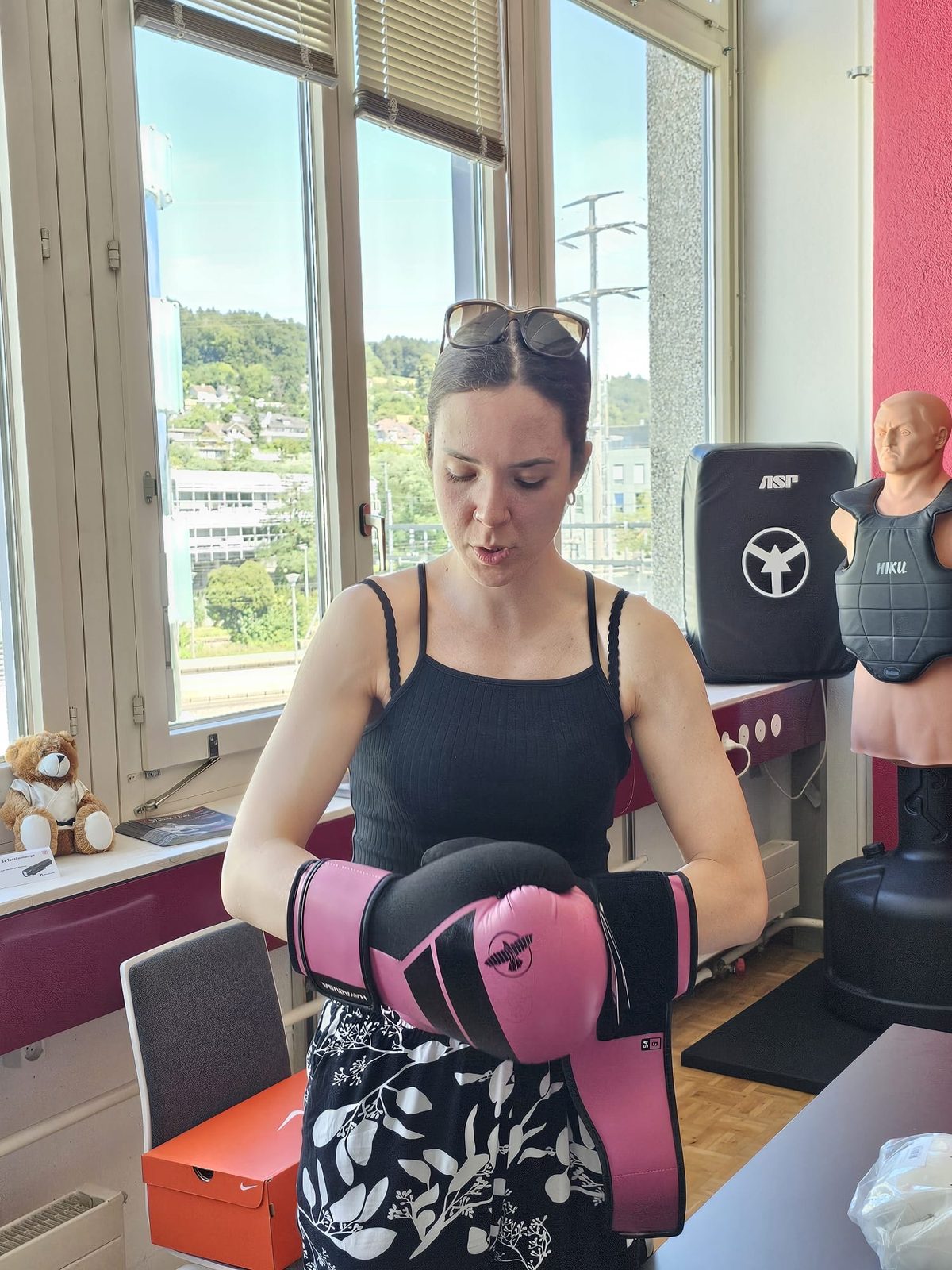 Boxerin Ana Marija Milisic mit Hayabusa Handschuh