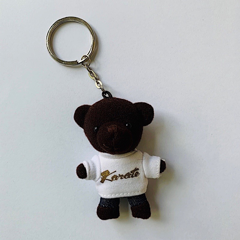 [125435] Schlüsselanhänger Tierli - Bär mit weissem Karate-Shirt